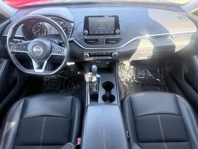 2022 Nissan Altima 2.5 SR