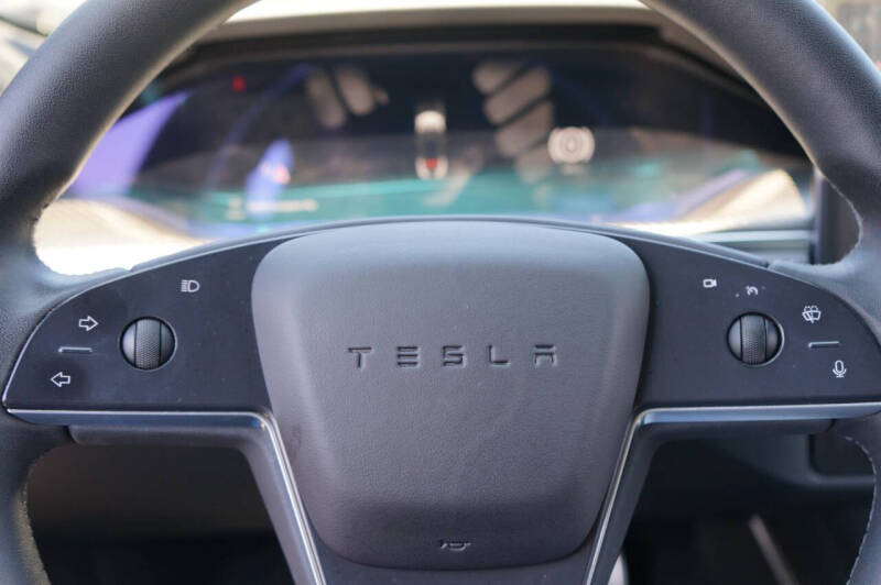 2022 Tesla Model S Plaid
