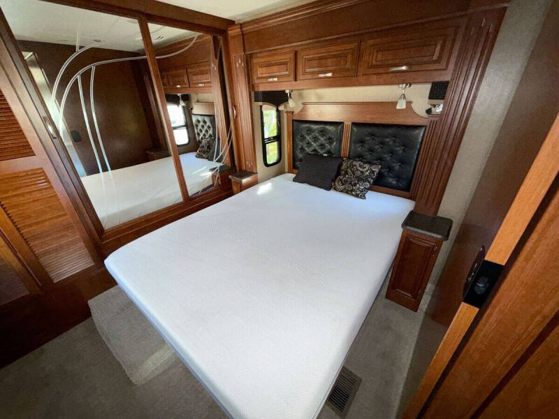 2016 Freightliner MH Chassis