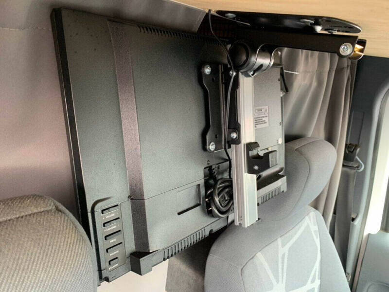 2011 Ford Transit Connect XLT Premium