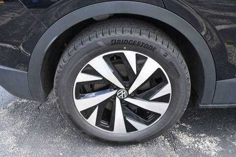 2023 Volkswagen ID.4 Pro