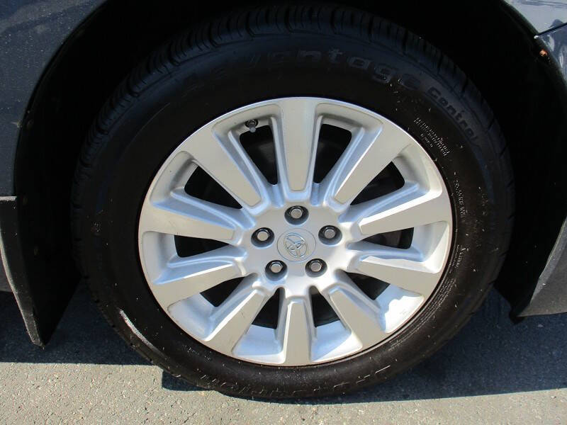 2014 Toyota Sienna LE 7-Passenger