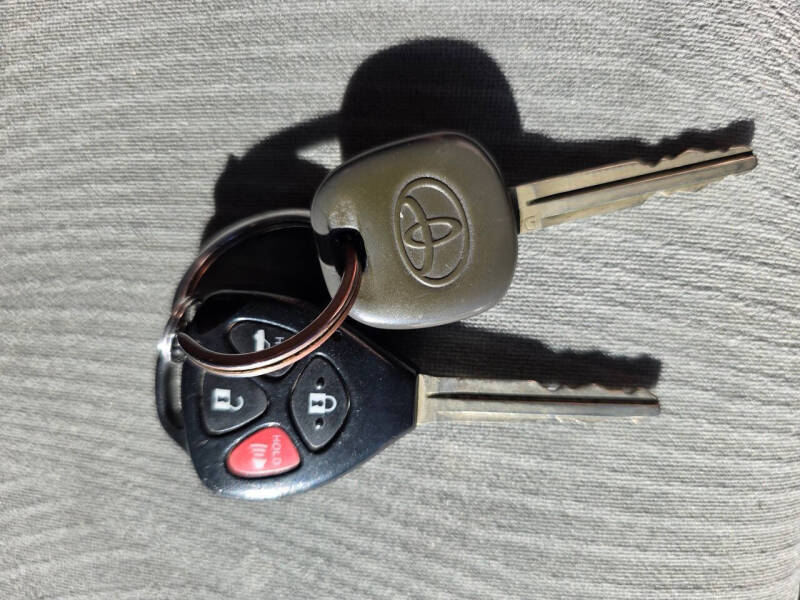 2012 Toyota Corolla LE