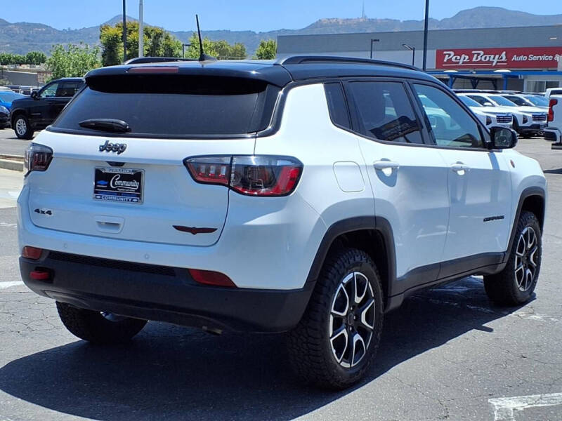 2025 Jeep Compass Trailhawk