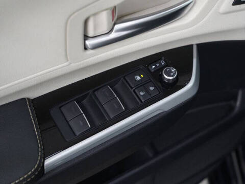 2025 Toyota Sienna Limited 7-Passenger