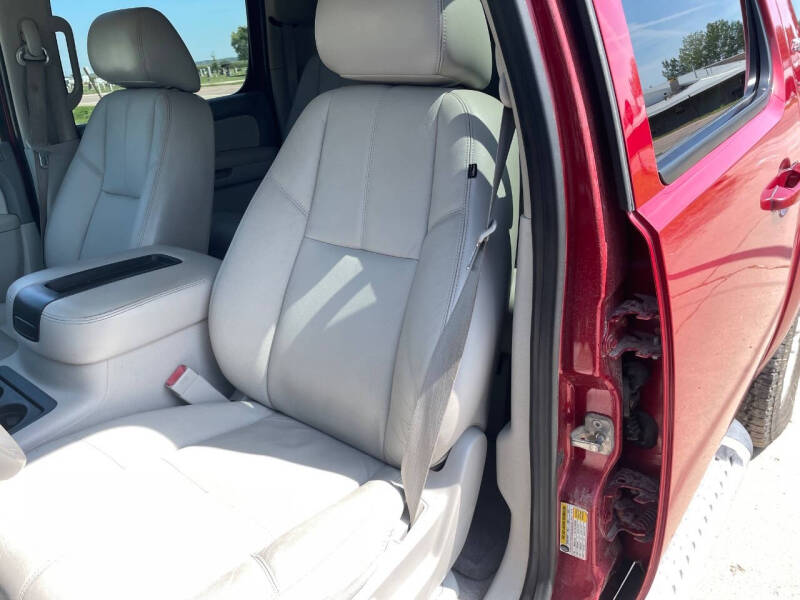2012 Chevrolet Suburban LT