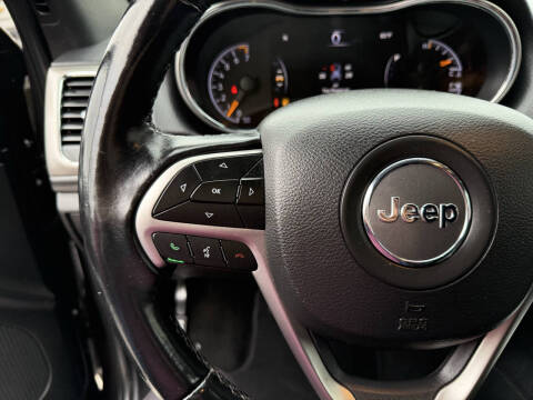 2020 Jeep Grand Cherokee Laredo