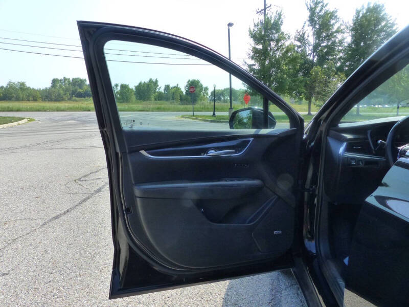 2020 Cadillac XT5 Premium Luxury