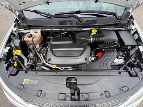 2020 Chrysler Pacifica Touring L