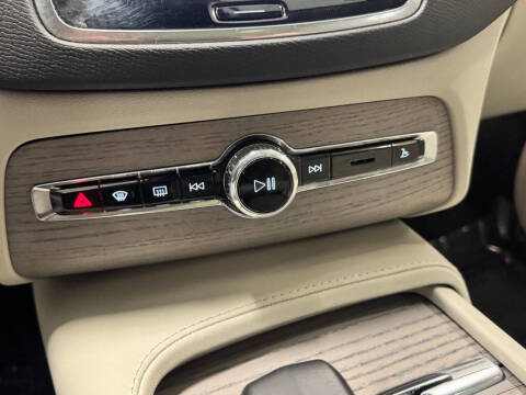 2024 Volvo XC90 B6 Plus Bright Theme 7P