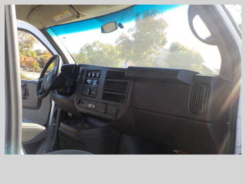 2015 GMC Savana 2500