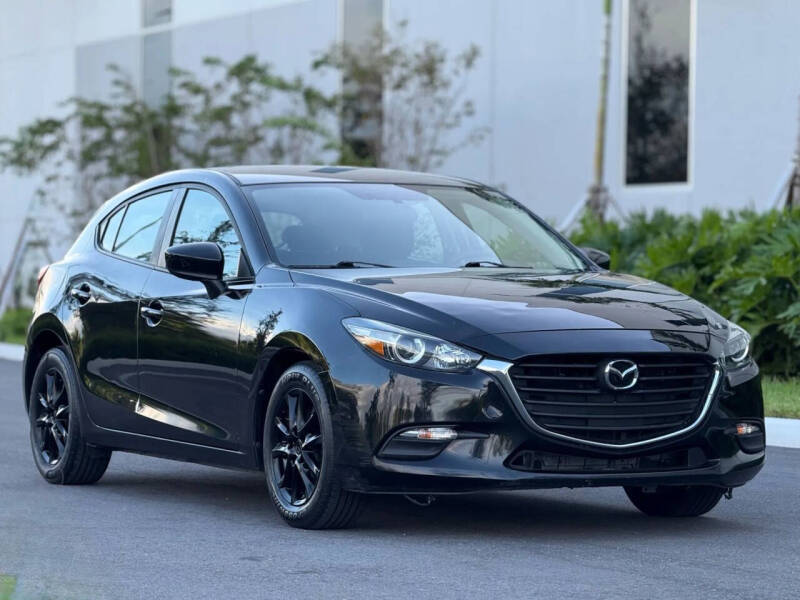 2017 Mazda MAZDA3 Sport