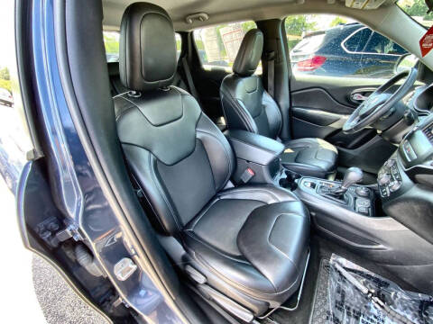 2019 Jeep Cherokee Latitude Plus