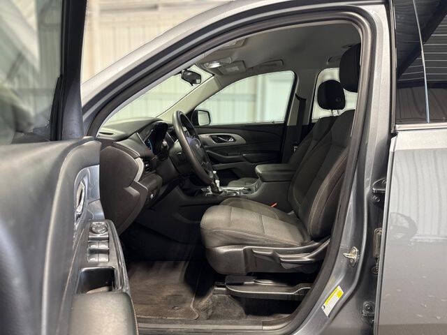 2021 Chevrolet Traverse LS