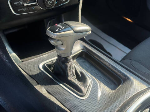 2017 Dodge Charger SXT