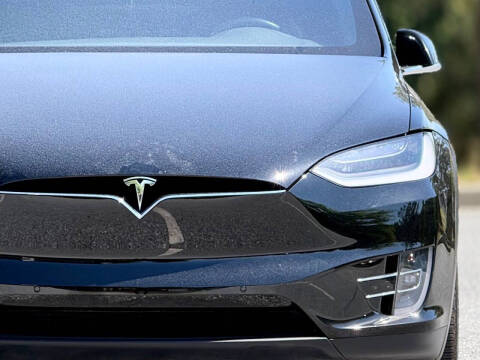 2019 Tesla Model X Standard Range