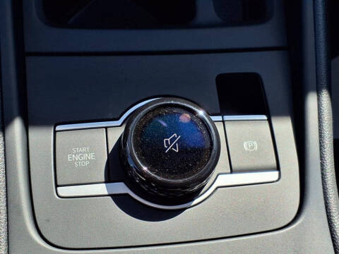 2025 Volkswagen Tiguan SE 4Motion