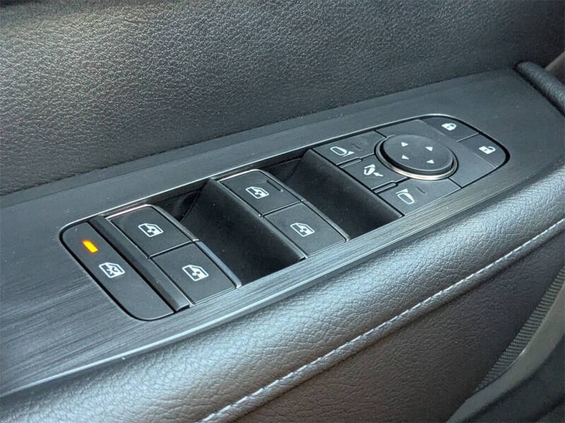 2025 Nissan Armada SL