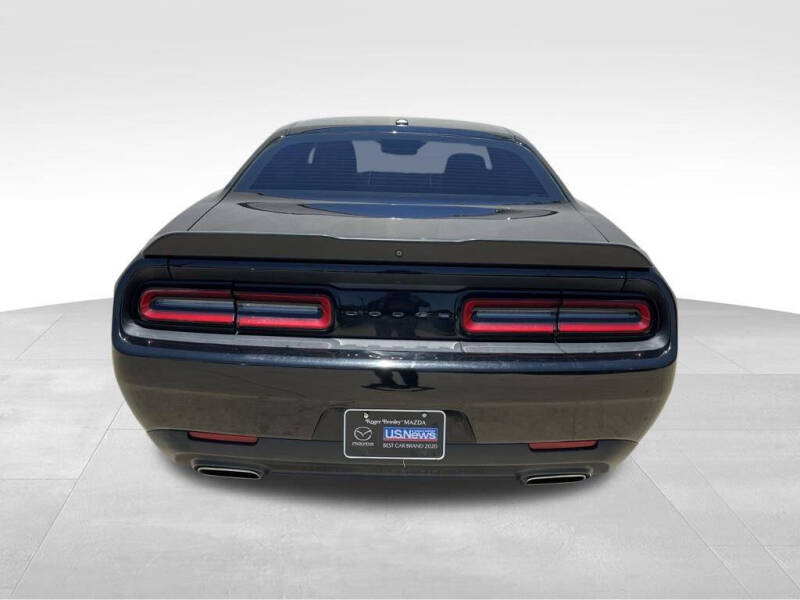 2021 Dodge Challenger SXT