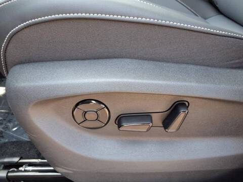 2025 Volkswagen Tiguan SE 4Motion