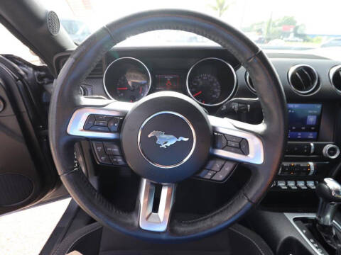 2022 Ford Mustang EcoBoost