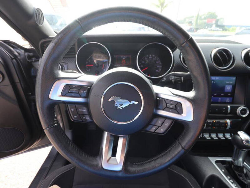 2022 Ford Mustang EcoBoost