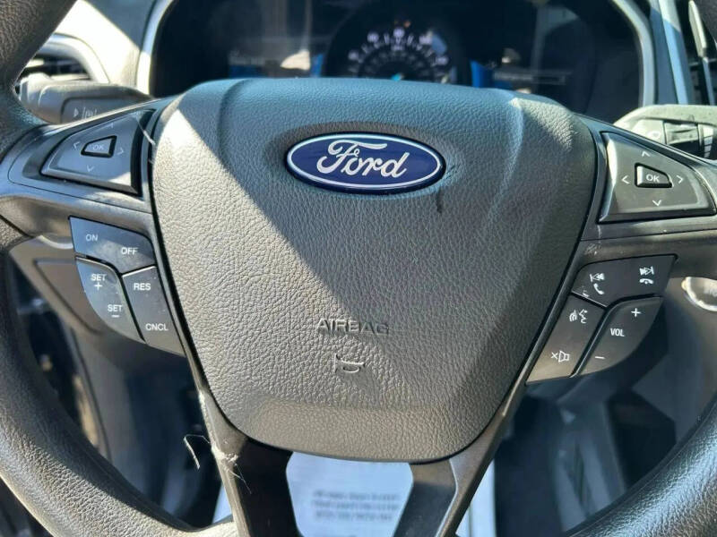 2021 Ford Edge SE