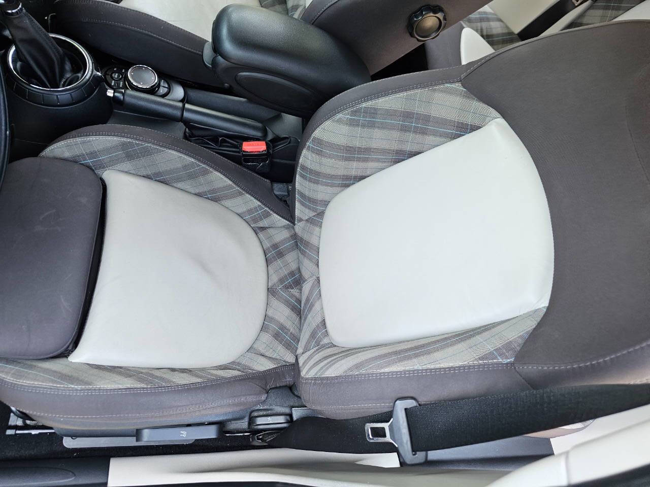 2015 MINI Hardtop 4 Door 37