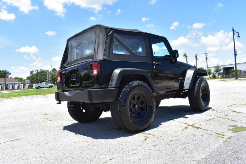 2018 Jeep Wrangler JK null photo 7