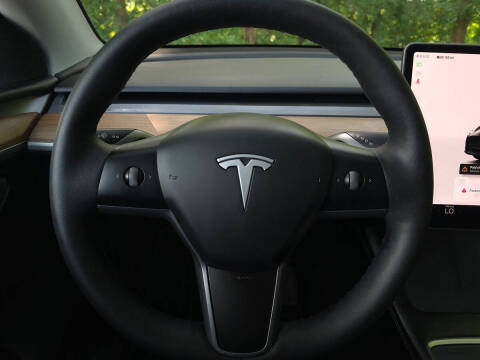 2025 Tesla Model Y Long Range