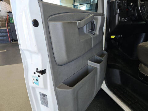 2022 Chevrolet Express 2500
