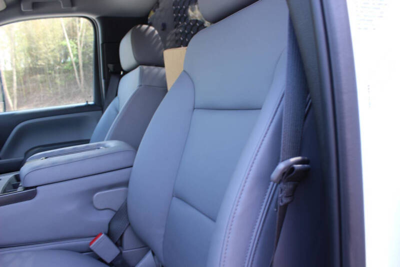 2025 Chevrolet Silverado 6500HD