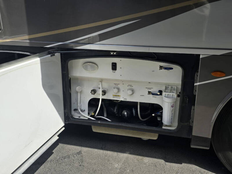2017 Thor Motor Coach Aria
