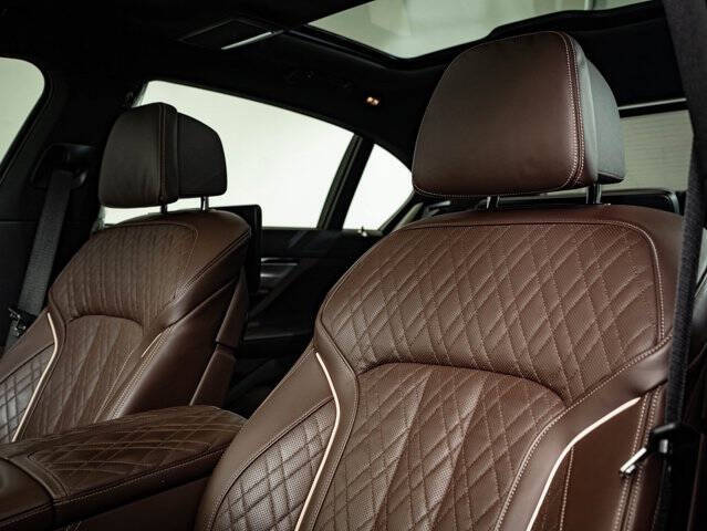 2022 BMW 7 Series ALPINA B7 xDrive