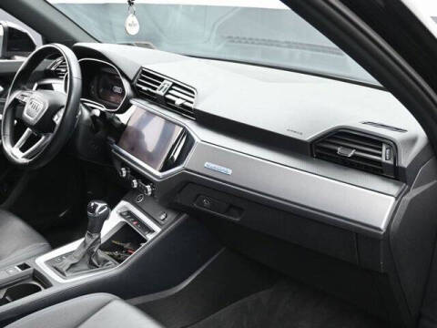 2022 Audi Q3 quattro S line Prem Plus 45 TFSI