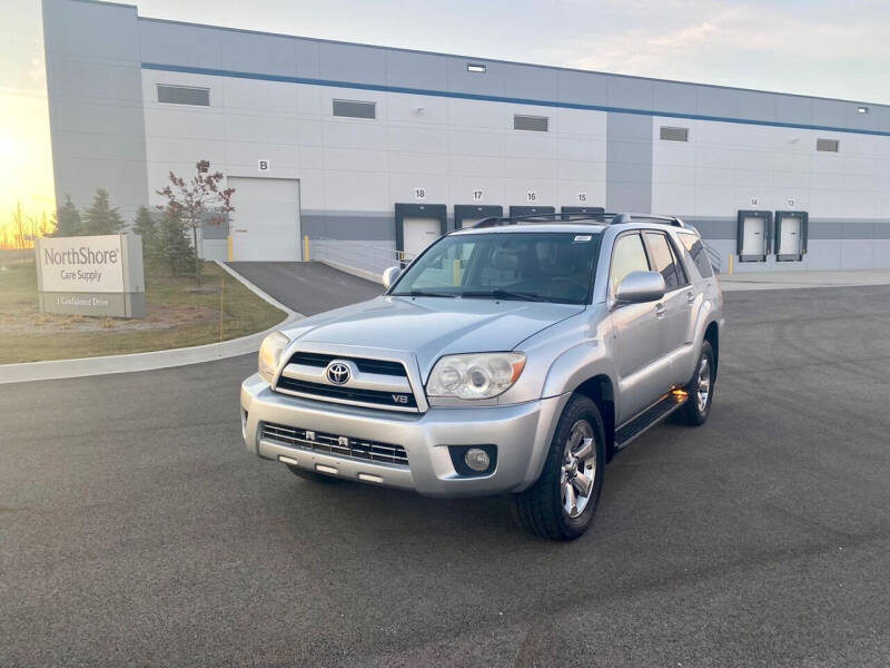 2006 Toyota 4Runner for sale at Clutch Motors in Lake Bluff IL