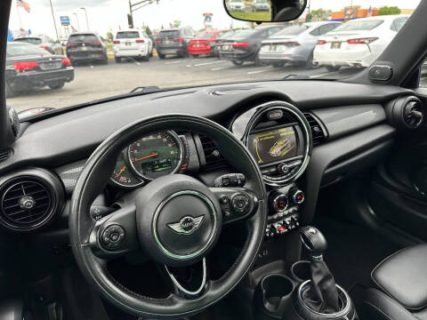 2015 MINI Hardtop 2 Door Cooper