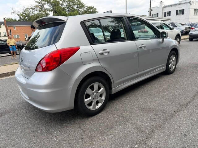 2011 Nissan Versa 1.8 SL