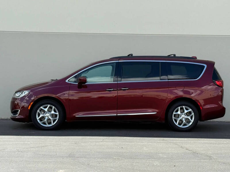 2017 Chrysler Pacifica