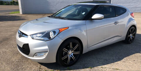 2013 Hyundai Veloster for sale at Diana rico llc in Dalton GA