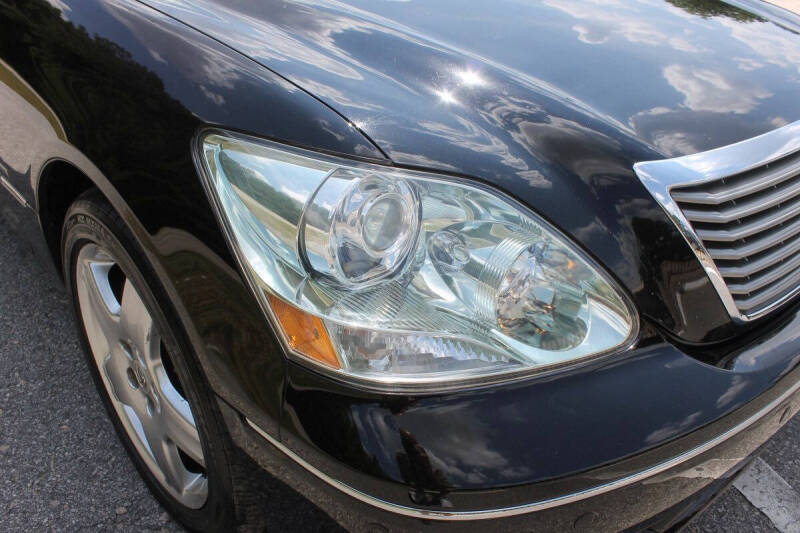 2004 Lexus LS 430