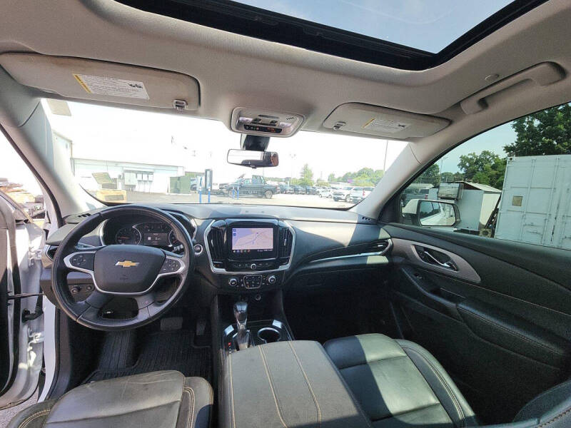 2021 Chevrolet Traverse LT Leather