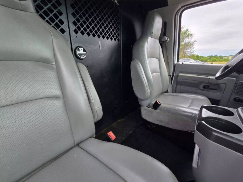 2014 Ford E-Series E-350 SD