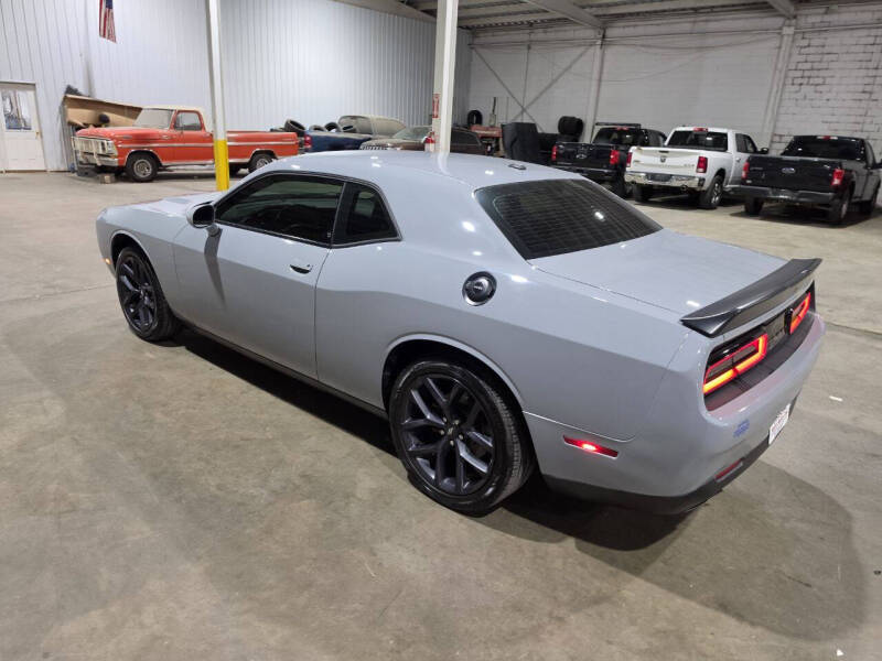 2021 Dodge Challenger SXT