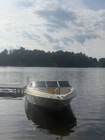 2004 Crownline Bowrider