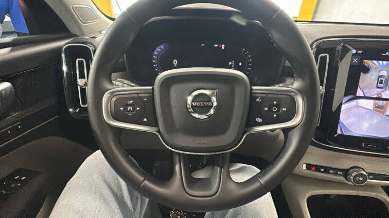 2026 Volvo XC40 B5 Plus