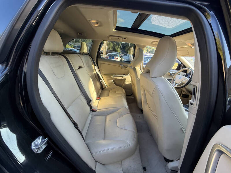 2015 Volvo XC60 T5 Platinum