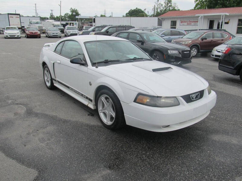 2004 Ford Mustang GT Deluxe