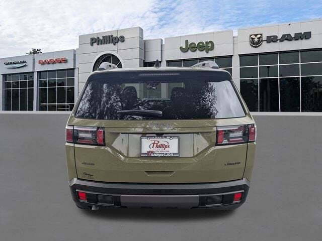 2026 Jeep Cherokee Laredo