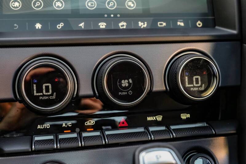 2021 Jaguar F-TYPE P300